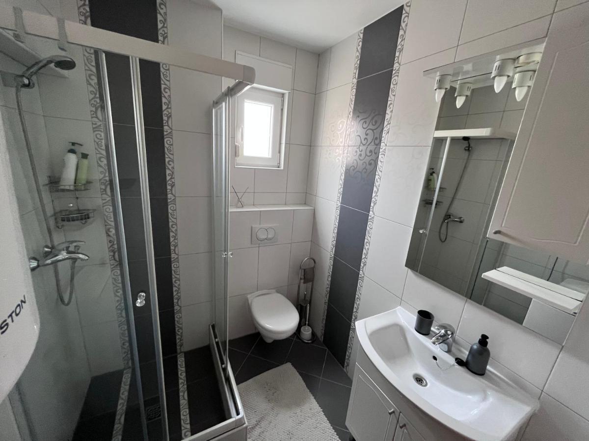 Apartment Popeye Makarska Eksteriør bilde
